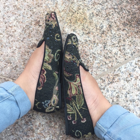 NWT flats - Picture 3 of 3